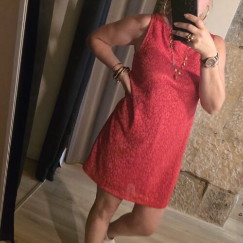 ROBE LADY